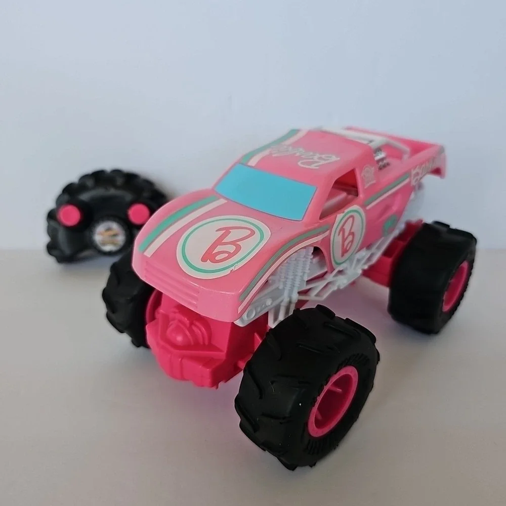 Modern Hot Wheels Barbie Monster Truck RC Remote Control Pink 1:24 HNV02 Toy Car